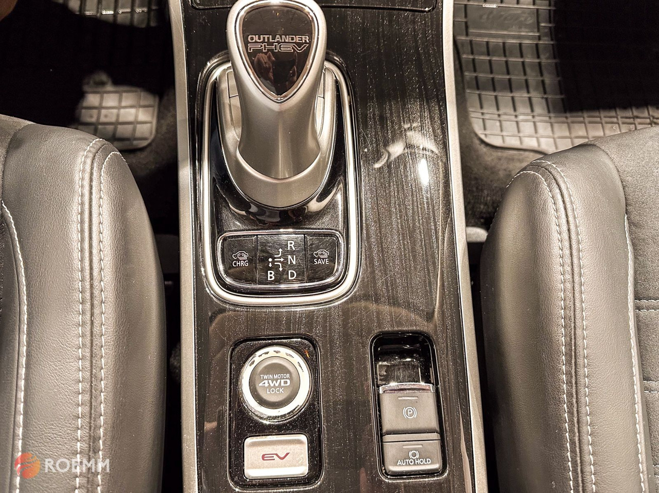 SUV Mitsubishi Outlander PHEV Basis 4WD*GARANTIE*Touchscreen* : 사진 26 SUV Mitsubishi Outlander PHEV Basis 4WD*GARANTIE*Touchscreen* : 사진 26