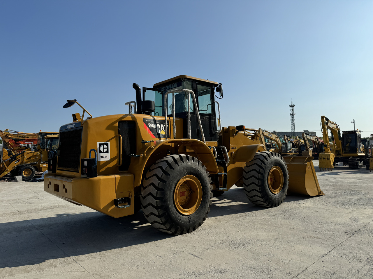 Caterpillar CAT 966 966H 966F 966G 6 Ton Wheel Loader and Similar Used Loaders 5 ton 6 Ton Are in Stock - 휠 로더 : 사진 3 Caterpillar CAT 966 966H 966F 966G 6 Ton Wheel Loader and Similar Used Loaders 5 ton 6 Ton Are in Stock - 휠 로더 : 사진 3