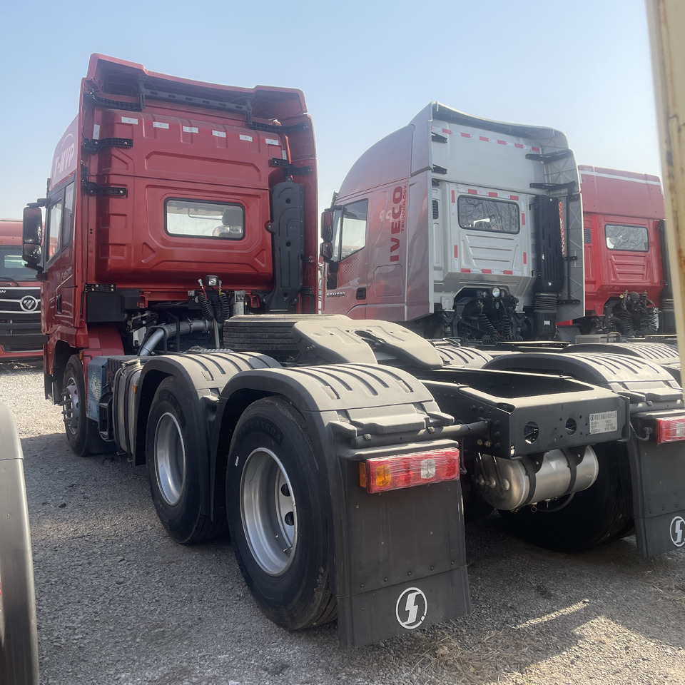 Schacman Slightly Used X3000 X5000 (6*4) Semi Truck head Truck Head Tipper Head - 트랙터 유닛 : 사진 4 Schacman Slightly Used X3000 X5000 (6*4) Semi Truck head Truck Head Tipper Head - 트랙터 유닛 : 사진 4