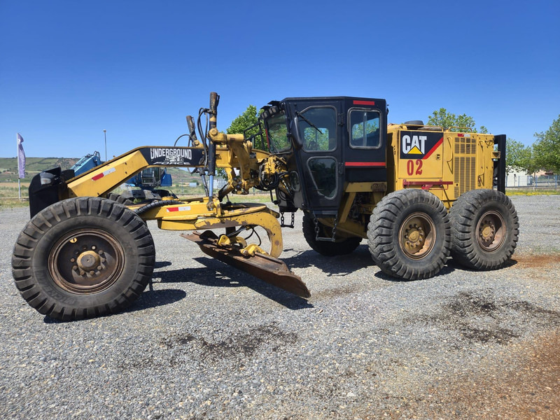 Caterpillar 120K2 UG20K - 그레이더 : 사진 1 Caterpillar 120K2 UG20K - 그레이더 : 사진 1