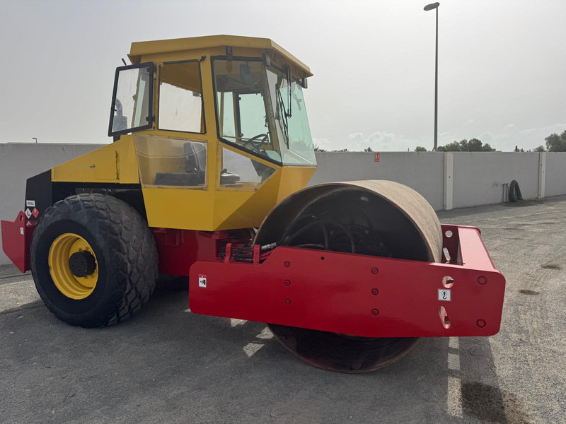 Dynapac CA250D - 롤러 : 사진 1 Dynapac CA250D - 롤러 : 사진 1