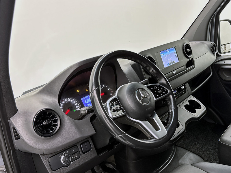 Mercedes-Benz Sprinter 519 3.0 CDI L3H2 V6 Led koplampen 360 camera systeem Trekhaak Navigatie Dubbel lucht - 패널 밴 : 사진 5 Mercedes-Benz Sprinter 519 3.0 CDI L3H2 V6 Led koplampen 360 camera systeem Trekhaak Navigatie Dubbel lucht - 패널 밴 : 사진 5