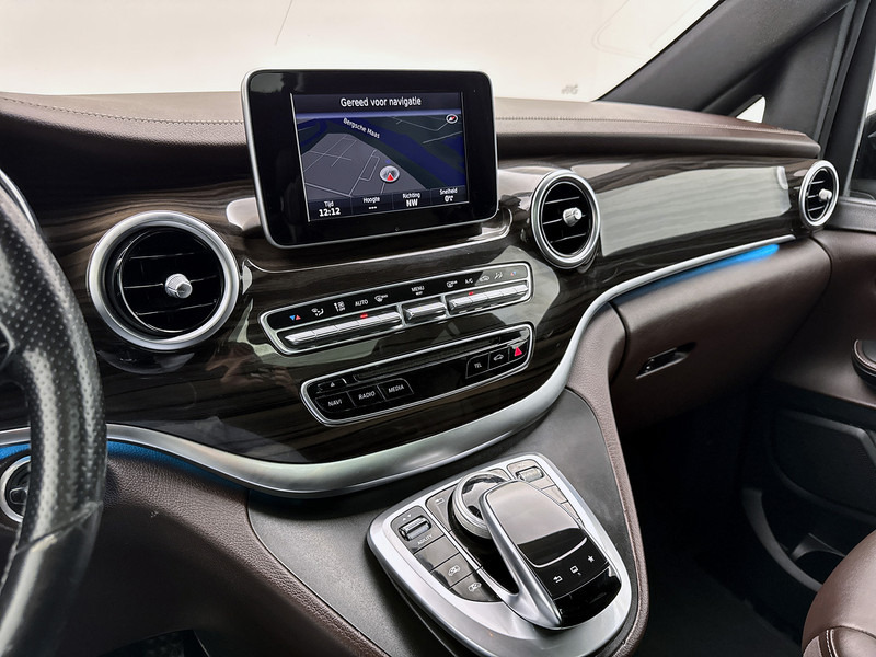 Mercedes-Benz V-Klasse 220d Lang Avantgarde Edition 8 Persoons incl. BPM Elektr schuifdeuren Nappa Leder Pano 8 zitplaatsen Geel kenteken - 소형 버스, 승합차 : 사진 5 Mercedes-Benz V-Klasse 220d Lang Avantgarde Edition 8 Persoons incl. BPM Elektr schuifdeuren Nappa Leder Pano 8 zitplaatsen Geel kenteken - 소형 버스, 승합차 : 사진 5