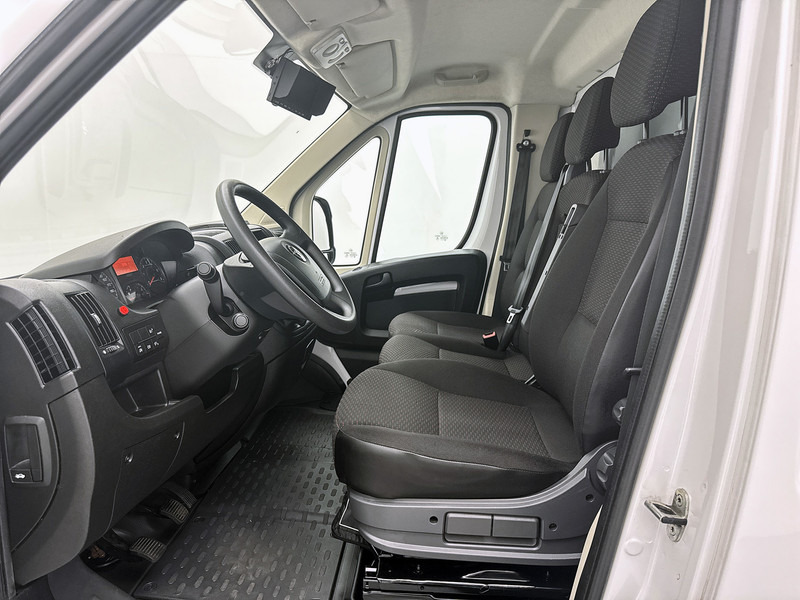Opel Movano 2.2D 140pk Bakwagen D'Hollandia laadklep Achteruitrijcamera Airco Cruise control - 박스 밴 : 사진 4 Opel Movano 2.2D 140pk Bakwagen D'Hollandia laadklep Achteruitrijcamera Airco Cruise control - 박스 밴 : 사진 4