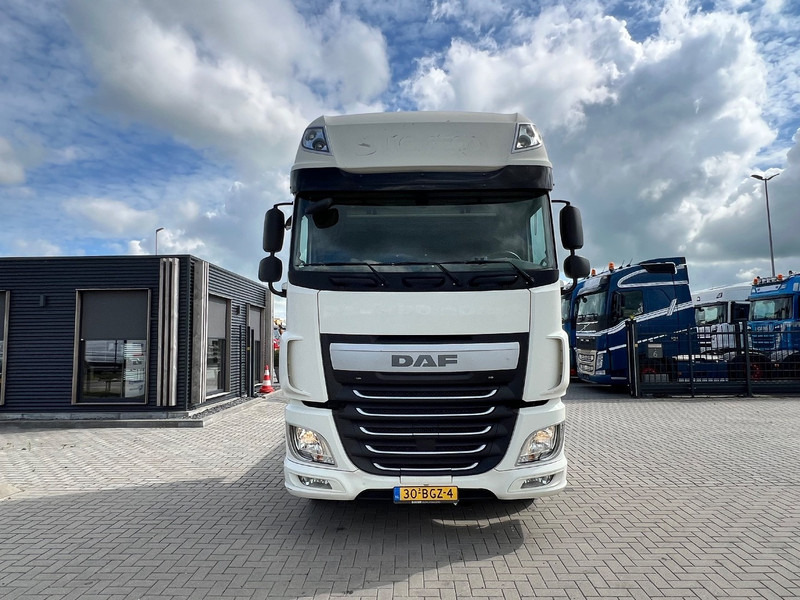 DAF XF 460 4x2 Trekker SSC / 2x Tank / full spoiler - 트랙터 유닛 : 사진 2 DAF XF 460 4x2 Trekker SSC / 2x Tank / full spoiler - 트랙터 유닛 : 사진 2