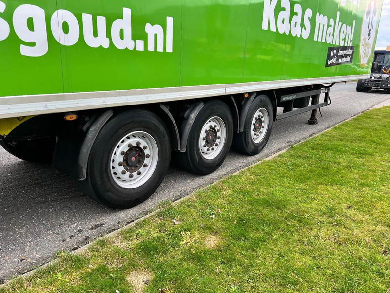 Kögel 3 - assige koeloplegger Lift axle / Carrier Vector 1950 - 냉동 세미 트레일러 : 사진 5 Kögel 3 - assige koeloplegger Lift axle / Carrier Vector 1950 - 냉동 세미 트레일러 : 사진 5