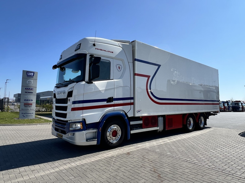 Scania S450 6x2 koelwagen Retarder / Dhollandia / Bloenenmaat - 냉동탑차 : 사진 1 Scania S450 6x2 koelwagen Retarder / Dhollandia / Bloenenmaat - 냉동탑차 : 사진 1