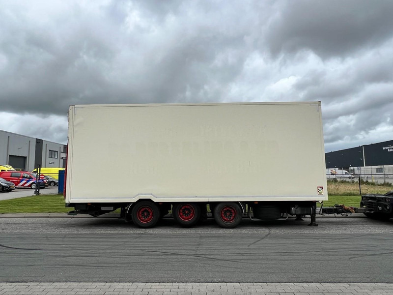 Vogelzang 3 - Assige wipkar Gestuurd / zijdeuren - 밀폐형 박스 세미 트레일러 : 사진 4 Vogelzang 3 - Assige wipkar Gestuurd / zijdeuren - 밀폐형 박스 세미 트레일러 : 사진 4