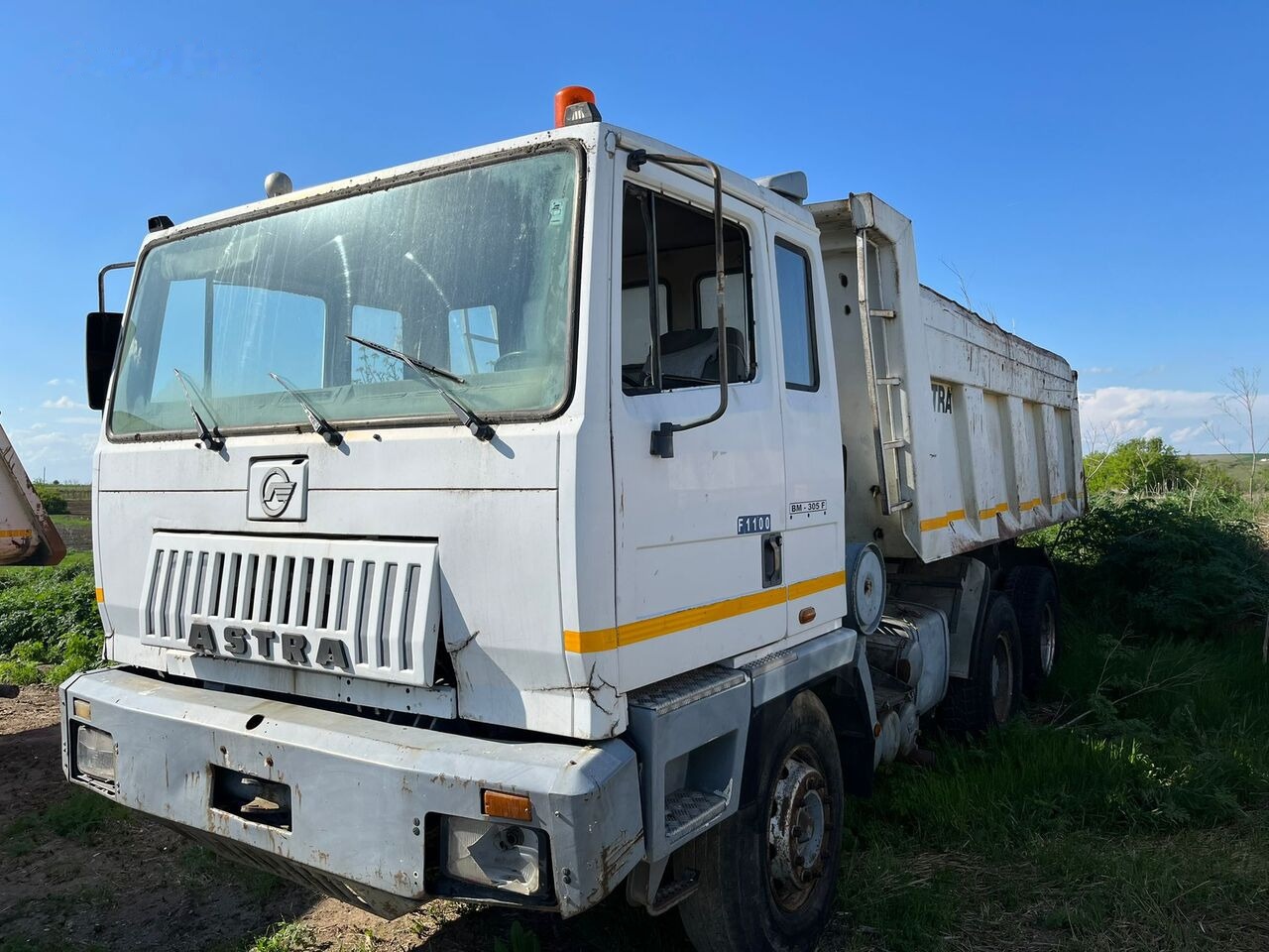 Astra BM 305 FT F1100 6X4 TRAKKER INDUSTRIAL - 덤프트럭 : 사진 1 Astra BM 305 FT F1100 6X4 TRAKKER INDUSTRIAL - 덤프트럭 : 사진 1