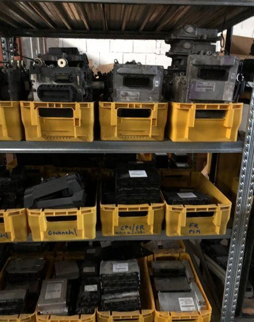 ECU EDC Renault Premium / 02 - ECU 트럭 용 : 사진 1 ECU EDC Renault Premium / 02 - ECU 트럭 용 : 사진 1