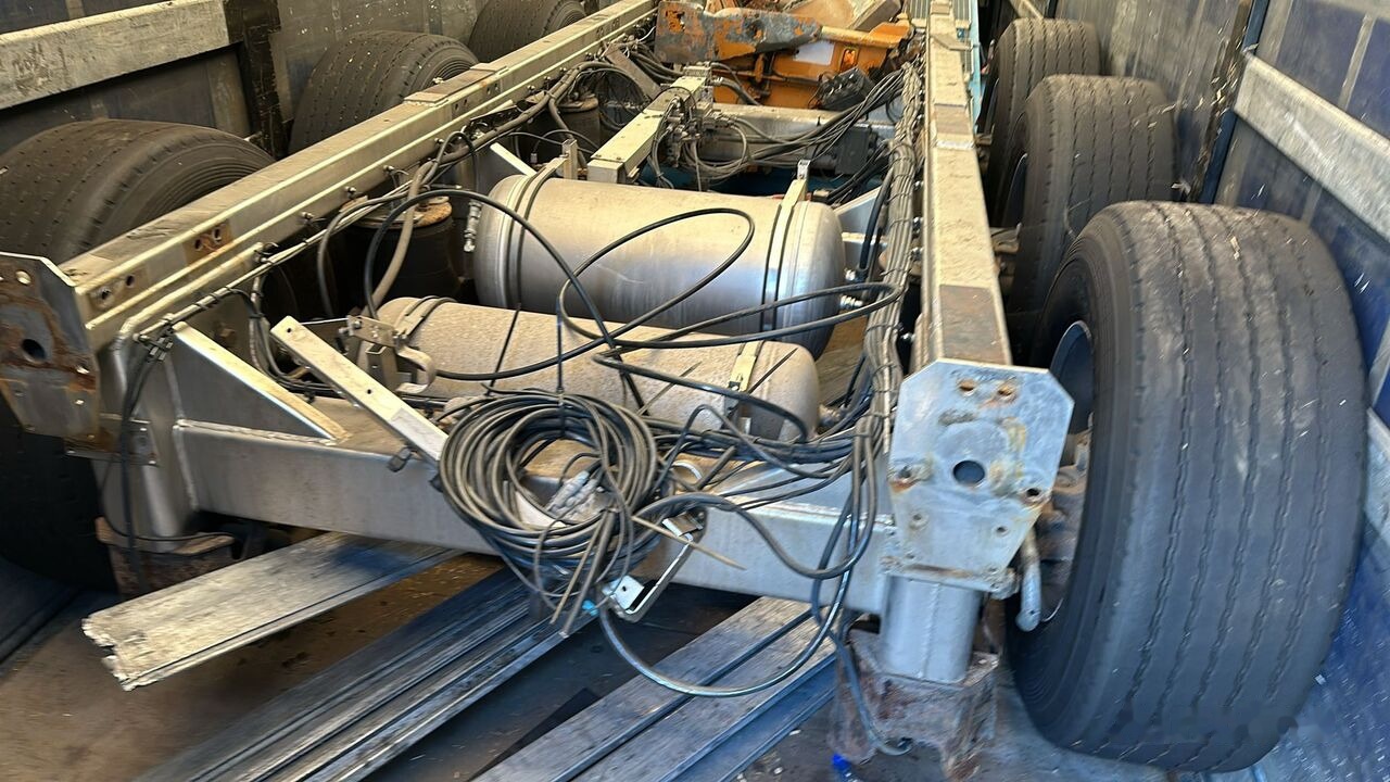 Magyar Sasiu INOX pentru cisterna Alimentara - 유조 세미 트레일러 : 사진 1 Magyar Sasiu INOX pentru cisterna Alimentara - 유조 세미 트레일러 : 사진 1