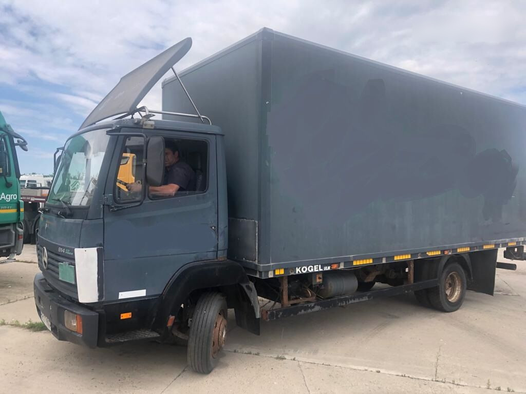 Mercedes-Benz 814 - 등온 트럭 : 사진 3 Mercedes-Benz 814 - 등온 트럭 : 사진 3