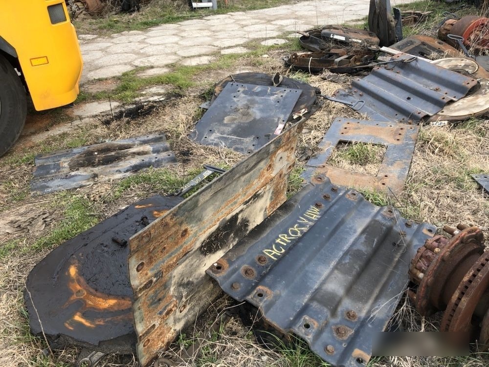 Placa inaltatoare cupla camion Volvo Scania Renault Man Daf truck - 예비 휠 커플링 트럭 용 : 사진 1 Placa inaltatoare cupla camion Volvo Scania Renault Man Daf truck - 예비 휠 커플링 트럭 용 : 사진 1