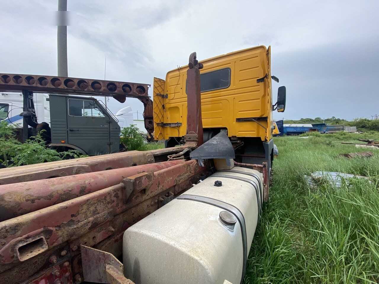 Volvo - 후크 리프트 트럭 : 사진 5 Volvo - 후크 리프트 트럭 : 사진 5