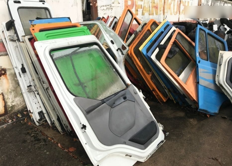 - 도어 및 부품 트럭 용 : 사진 5 - 도어 및 부품 트럭 용 : 사진 5