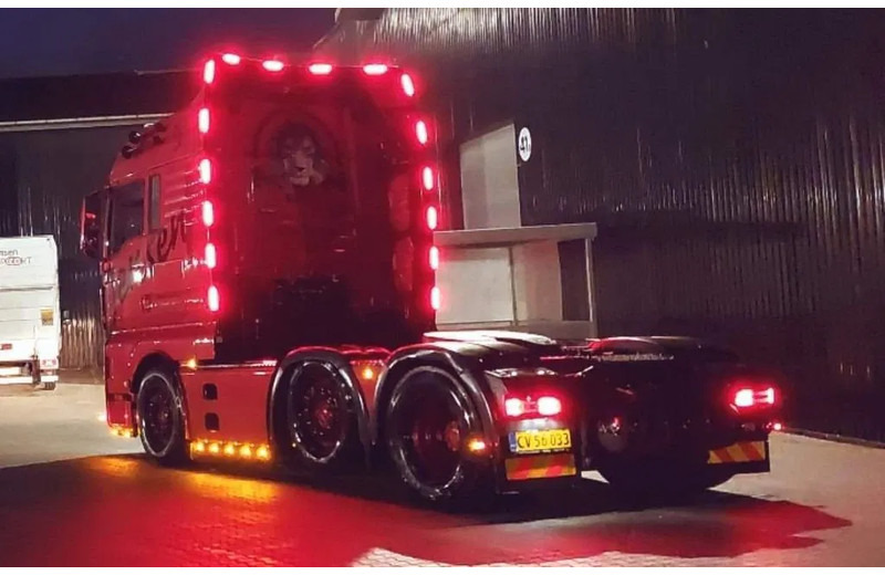 MAN TGX 26.510 2stk . Special interior. pusher 6x2/2. - 트랙터 유닛 : 사진 4 MAN TGX 26.510 2stk . Special interior. pusher 6x2/2. - 트랙터 유닛 : 사진 4