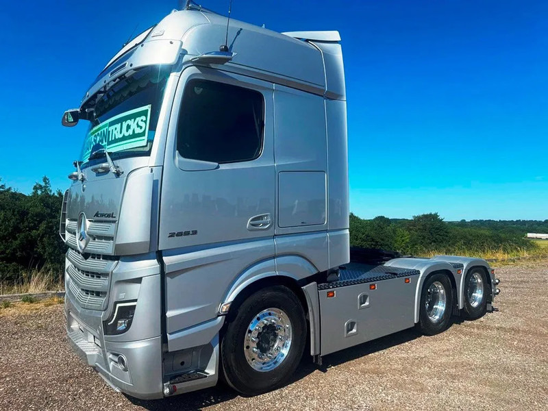 Mercedes-Benz Actros 2653 Special Interior. 6x2 3250mm weelbase. Air / Air suspension. hydr. syatem. Invertor. Micro wave. - 트랙터 유닛 : 사진 3 Mercedes-Benz Actros 2653 Special Interior. 6x2 3250mm weelbase. Air / Air suspension. hydr. syatem. Invertor. Micro wave. - 트랙터 유닛 : 사진 3