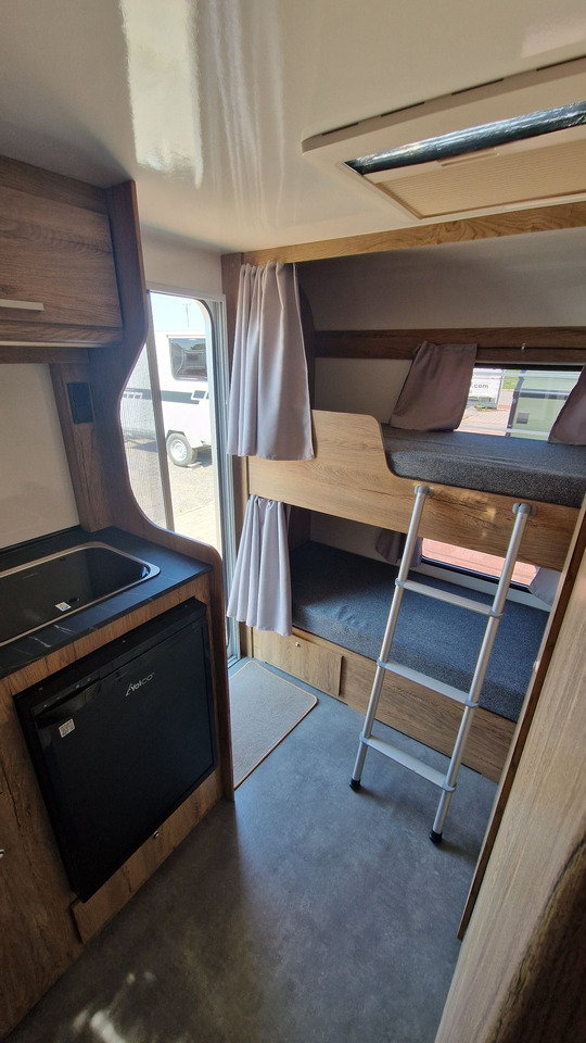 N-LAZUR Niewiadów Nowa Przyczepa Kempingowa dla 4 osób z Łazienką - 캐러밴 : 사진 3 N-LAZUR Niewiadów Nowa Przyczepa Kempingowa dla 4 osób z Łazienką - 캐러밴 : 사진 3