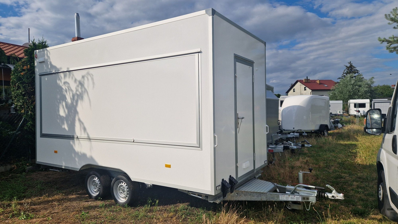 Przyczepa Gastronomiczna Handlowa FoodTruck - 자판기 트레일러 : 사진 1 Przyczepa Gastronomiczna Handlowa FoodTruck - 자판기 트레일러 : 사진 1