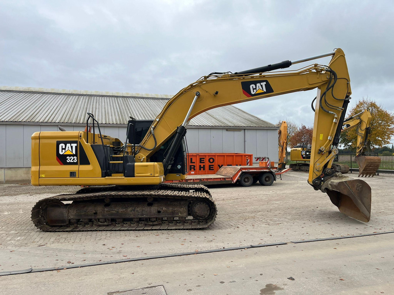 Caterpillar 323 07A - 크롤러 굴삭기 : 사진 3 Caterpillar 323 07A - 크롤러 굴삭기 : 사진 3