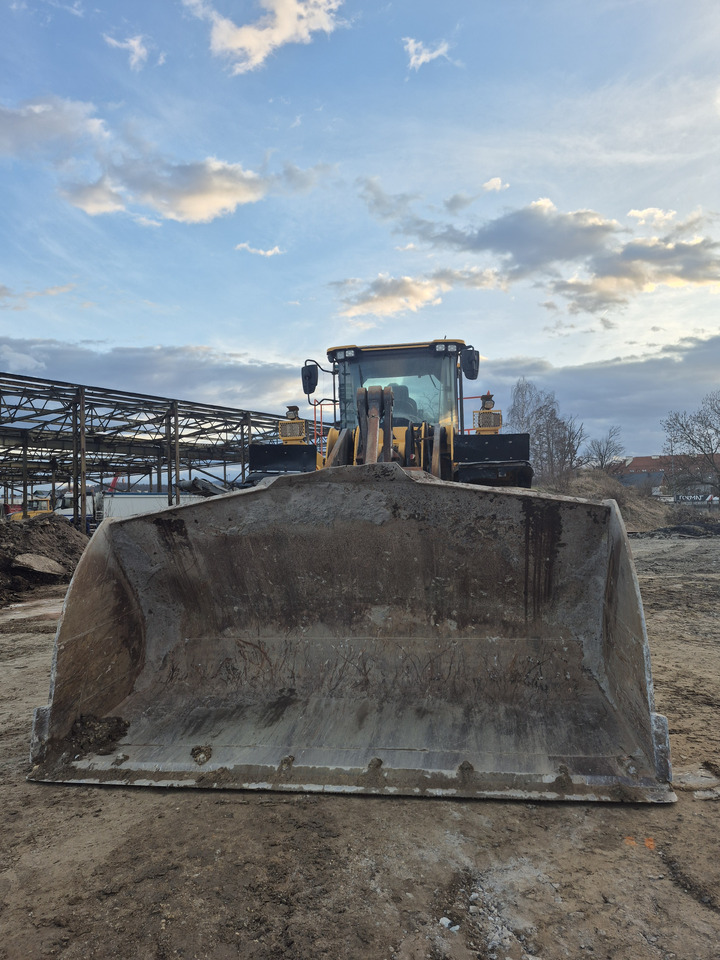 VOLVO L180H - 휠 로더 : 사진 4 VOLVO L180H - 휠 로더 : 사진 4