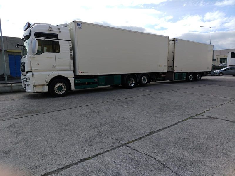 AUTOTRENO FRIGO MAN TGX TGX 26.580 6x2-4 LL - 등온 트럭 : 사진 1 AUTOTRENO FRIGO MAN TGX TGX 26.580 6x2-4 LL - 등온 트럭 : 사진 1