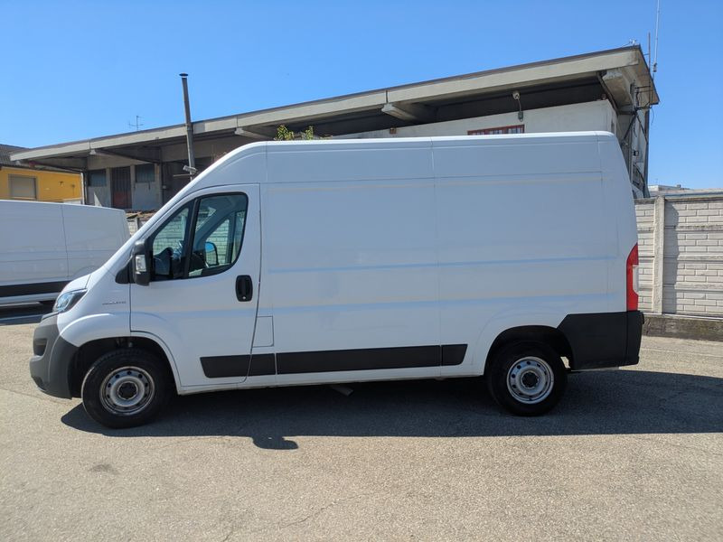 Furgone FIAT Ducato - 2021 furgone alto corto (L3H3) - 패널 밴 : 사진 3 Furgone FIAT Ducato - 2021 furgone alto corto (L3H3) - 패널 밴 : 사진 3