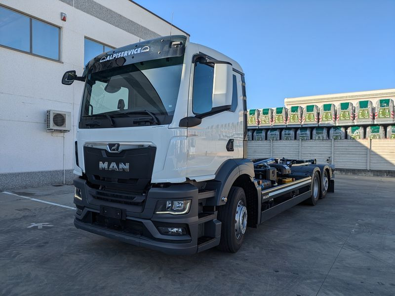 후크 리프트 트럭 MOTRICE MAN 6x2 CON GANCIO SCARRABILE MAN TGS 26.480 6x2-4 BL CH : 사진 1