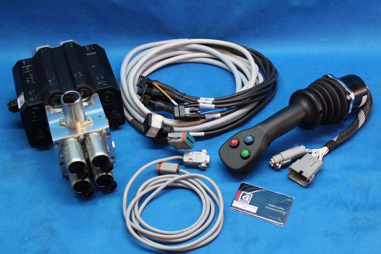 Joystick + AKON LVM92 Proportional Valve 90 L/Min 2 Sections for Loader, Closed - 트랙터용 프론트 로더 트럭 용 : 사진 1 Joystick + AKON LVM92 Proportional Valve 90 L/Min 2 Sections for Loader, Closed - 트랙터용 프론트 로더 트럭 용 : 사진 1