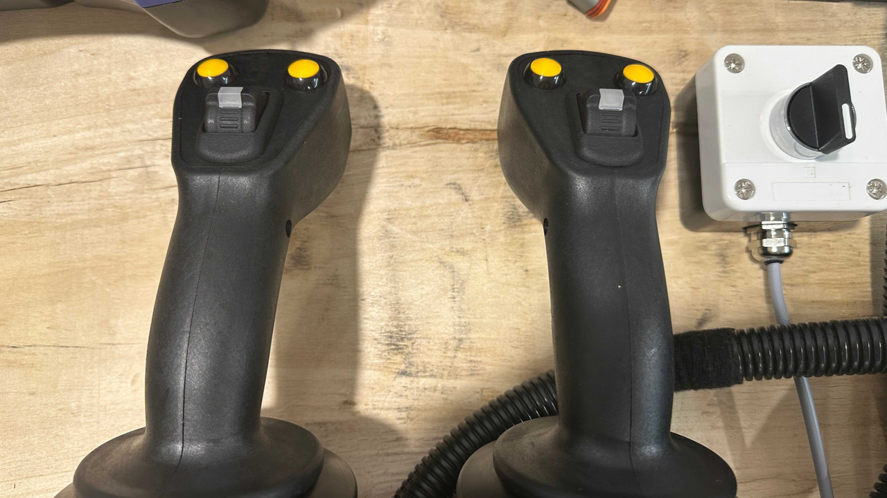 산림용 장비 Proportional Valve Walvoil DPX100 with Control Scanreco RC400 and JP Joysticks Danfoss for Parker, Nordhyraulic, Fassi, Hiab : 사진 7