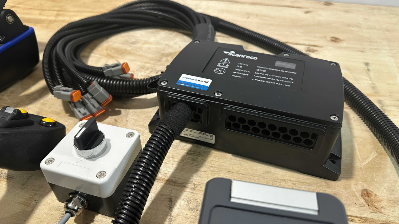 산림용 장비 Proportional Valve Walvoil DPX100 with Control Scanreco RC400 and JP Joysticks Danfoss for Parker, Nordhyraulic, Fassi, Hiab : 사진 5