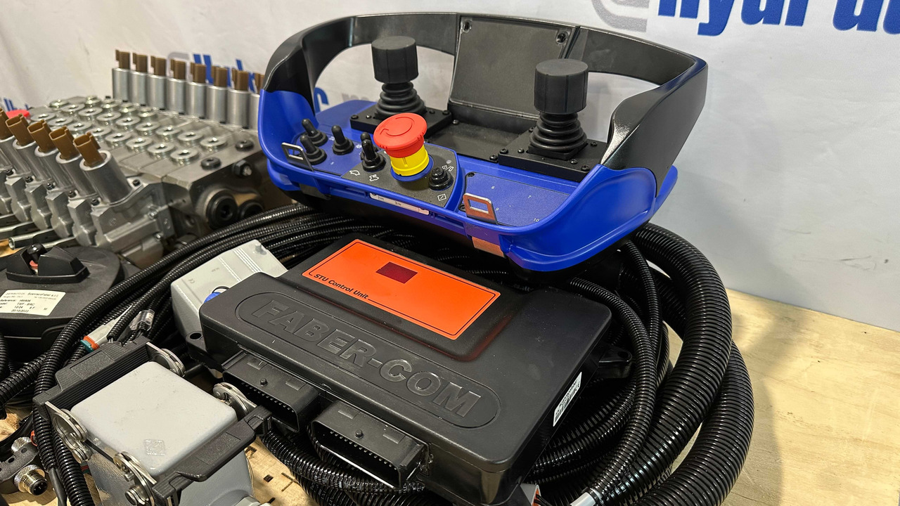 Set Scanreco RC400 with Walvoil DPX100 Fassi, Effer, Atlas, Manitou - 임업용 트레일러 : 사진 3 Set Scanreco RC400 with Walvoil DPX100 Fassi, Effer, Atlas, Manitou - 임업용 트레일러 : 사진 3