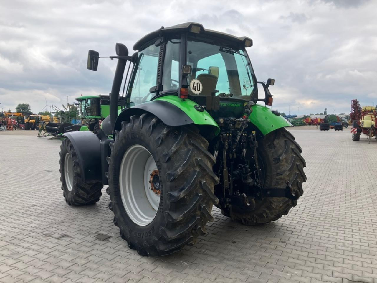 Deutz-Fahr 610 TTV - 장궤형 트랙터 : 사진 3 Deutz-Fahr 610 TTV - 장궤형 트랙터 : 사진 3