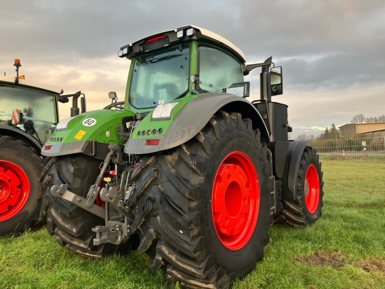Fendt VARIO 1050 - 장궤형 트랙터 : 사진 3 Fendt VARIO 1050 - 장궤형 트랙터 : 사진 3