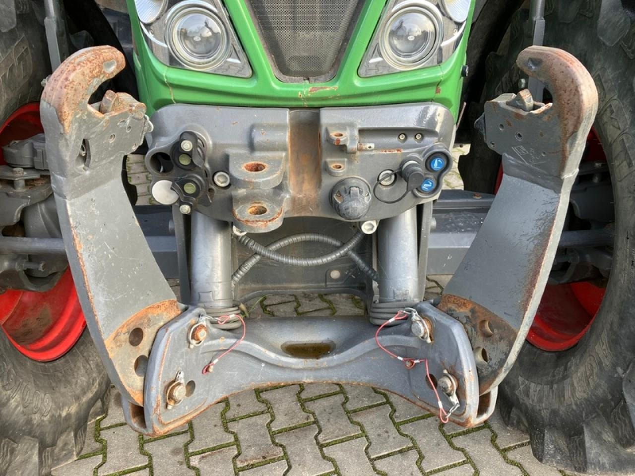 Fendt VARIO 718 S4 - 장궤형 트랙터 : 사진 5 Fendt VARIO 718 S4 - 장궤형 트랙터 : 사진 5