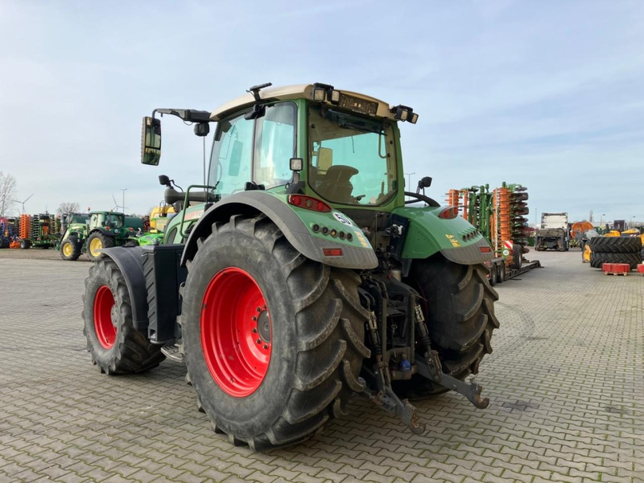 Fendt VARIO 718 S4 - 장궤형 트랙터 : 사진 2 Fendt VARIO 718 S4 - 장궤형 트랙터 : 사진 2