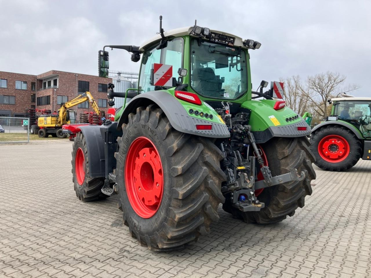 Fendt VARIO 728 GEN 7//RTK//VARIO GRIP - 장궤형 트랙터 : 사진 3 Fendt VARIO 728 GEN 7//RTK//VARIO GRIP - 장궤형 트랙터 : 사진 3