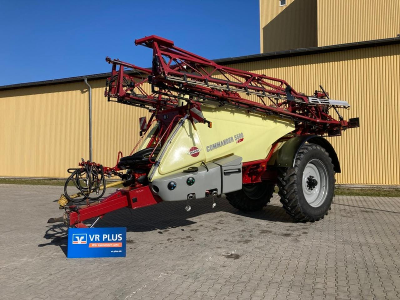Hardi COMMANDER 5500I - 견인 스프레이 : 사진 1 Hardi COMMANDER 5500I - 견인 스프레이 : 사진 1