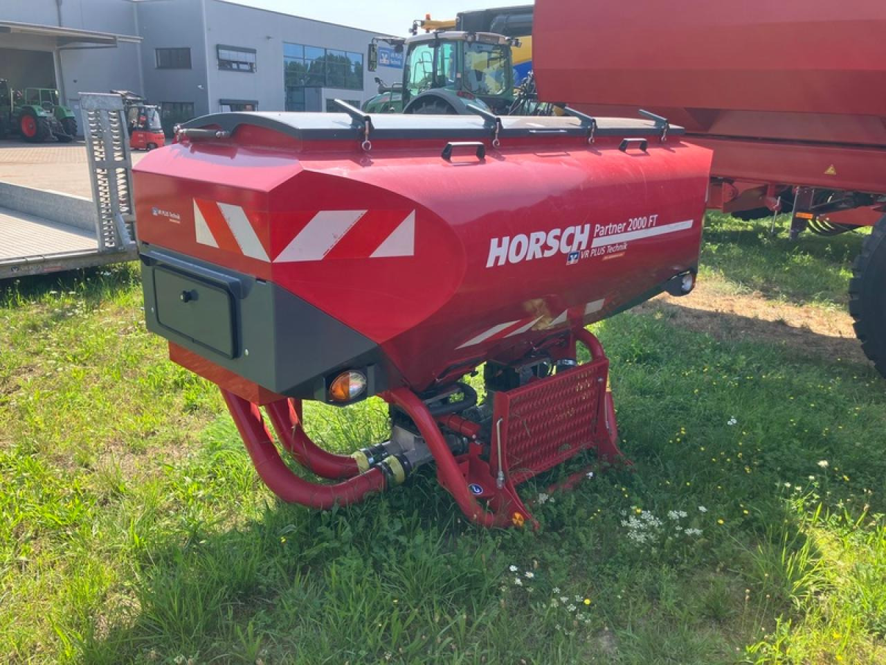 Horsch PARTNER 2000 FRONTTANK - 비료 스프레더 : 사진 4 Horsch PARTNER 2000 FRONTTANK - 비료 스프레더 : 사진 4