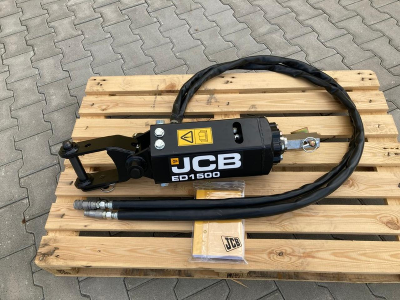 JCB B3202 - 오거 건설기계 용 : 사진 1 JCB B3202 - 오거 건설기계 용 : 사진 1