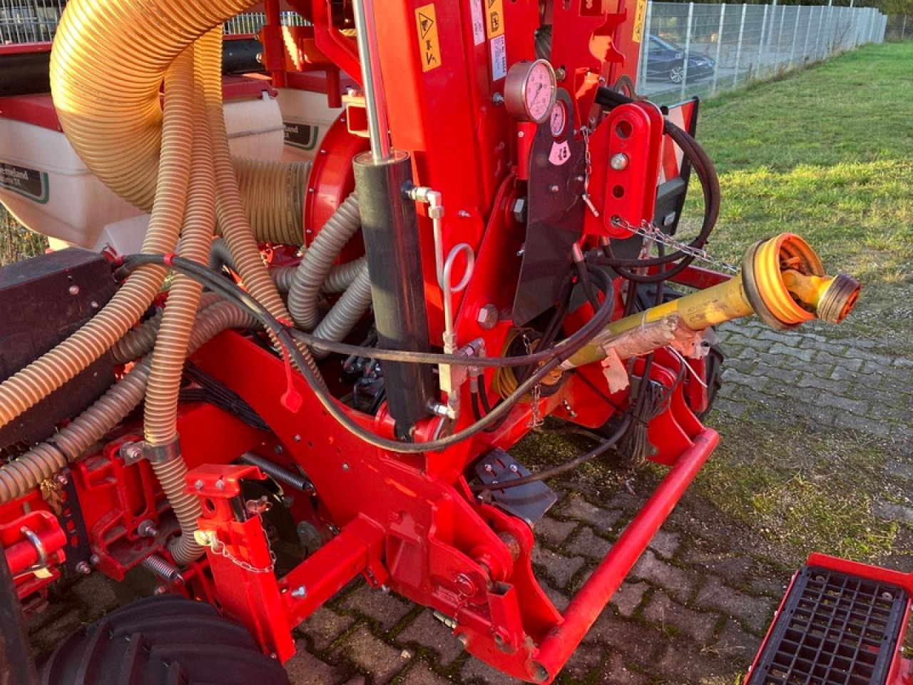 Kverneland OPTIMA 12 SX + FRONTTANK//GEOSEED - 정밀 파종기 : 사진 5 Kverneland OPTIMA 12 SX + FRONTTANK//GEOSEED - 정밀 파종기 : 사진 5