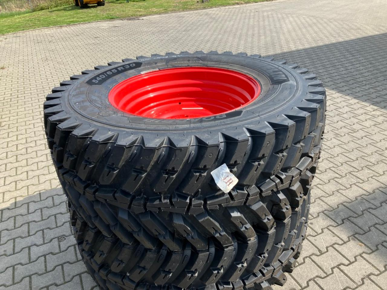 Michelin 650/65R42 540/65R30 - 타이어 : 사진 5 Michelin 650/65R42 540/65R30 - 타이어 : 사진 5