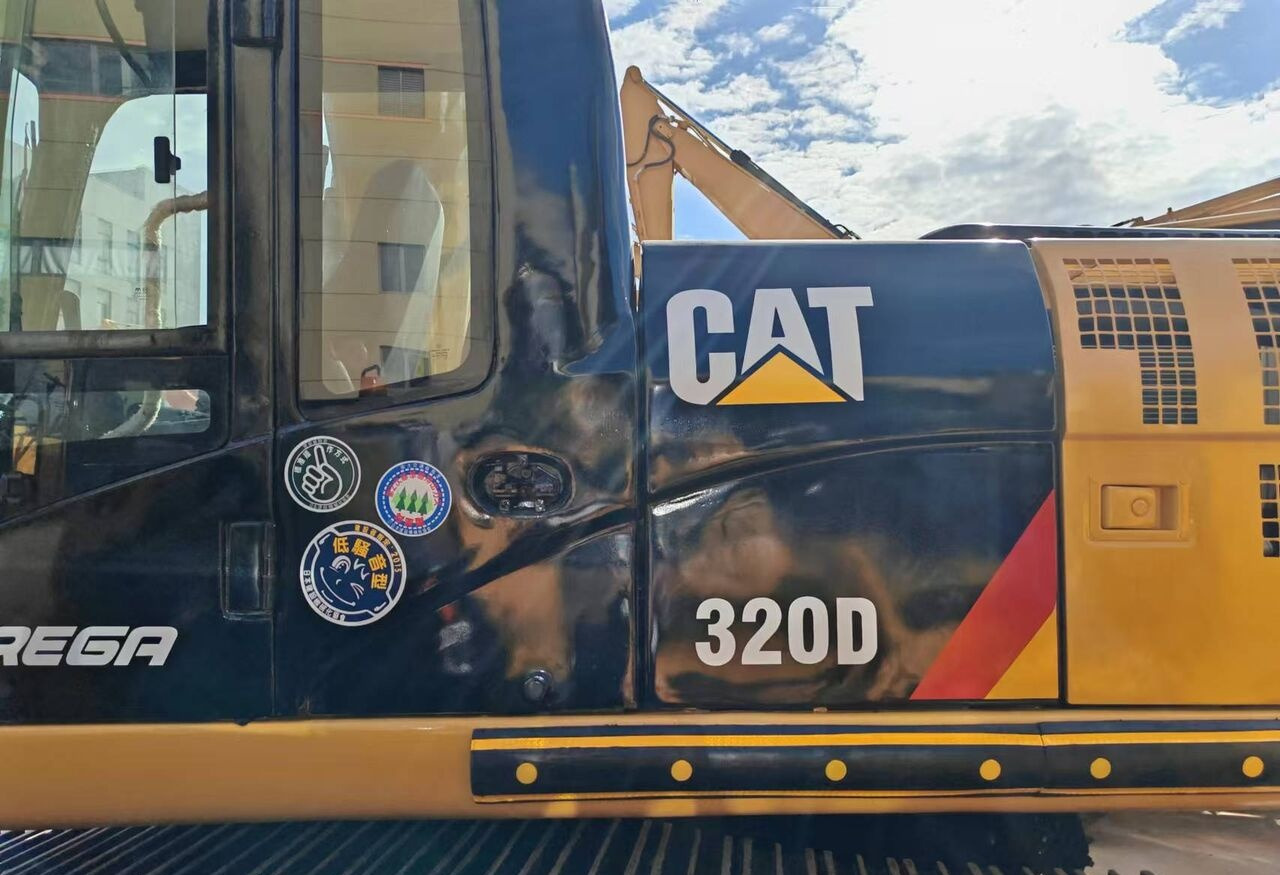 Caterpillar 320D - 크롤러 굴삭기 : 사진 4 Caterpillar 320D - 크롤러 굴삭기 : 사진 4