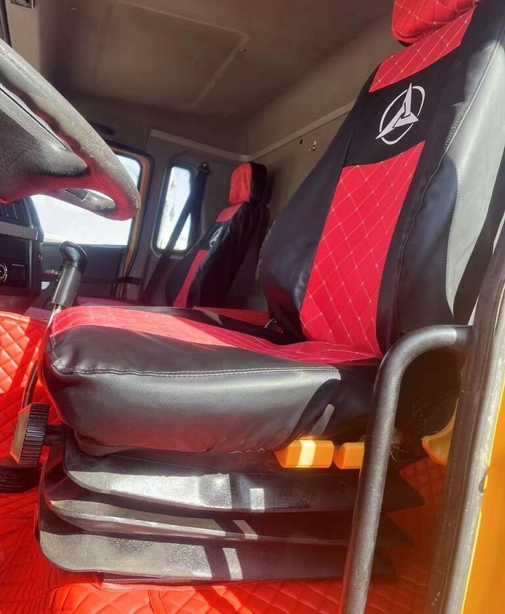 Palfinger Sany STC500 STC550 STC700 STC800 STC1000 - 모바일 크레인 : 사진 1 Palfinger Sany STC500 STC550 STC700 STC800 STC1000 - 모바일 크레인 : 사진 1