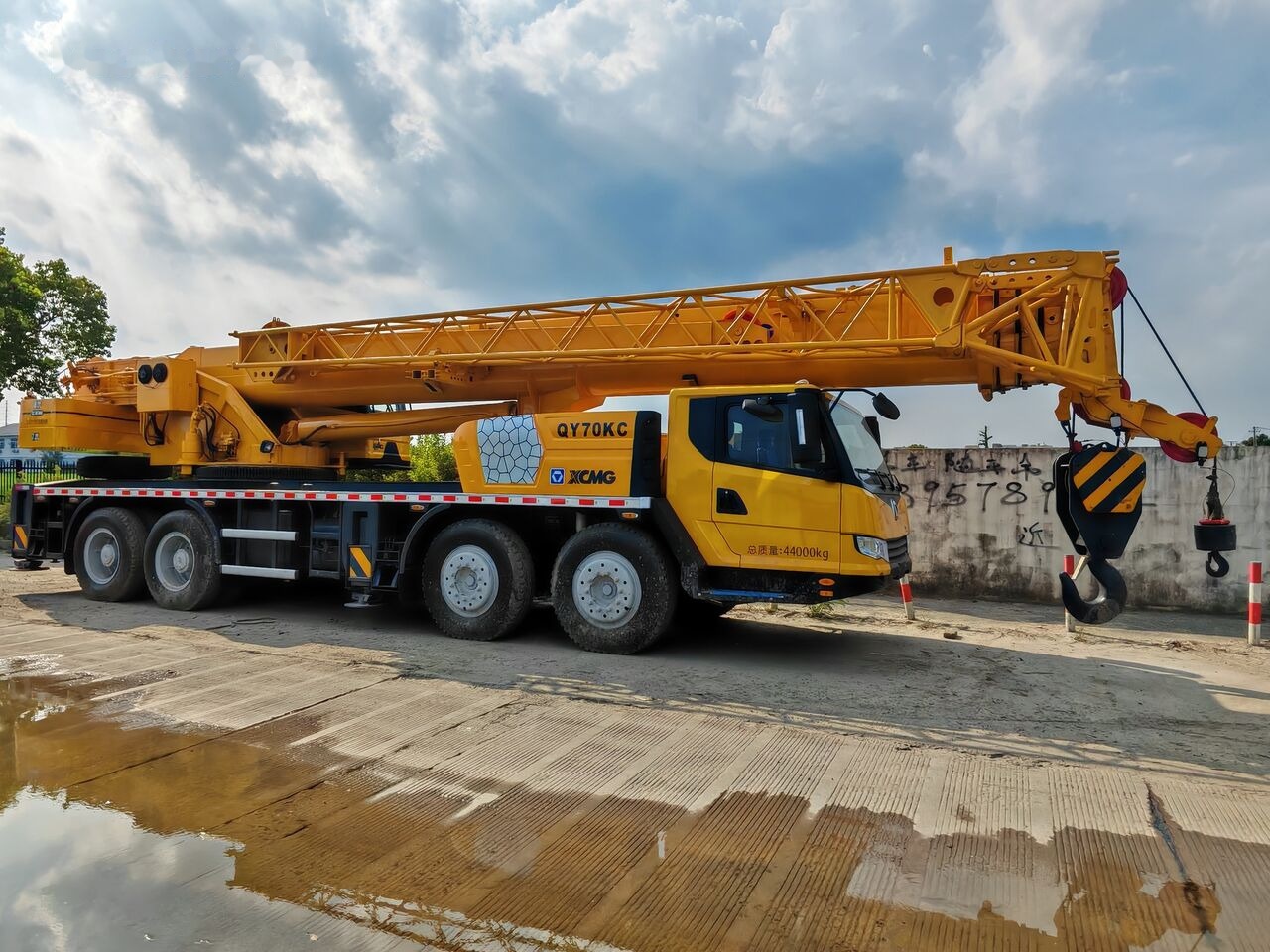XCMG QY70KC - 모바일 크레인 : 사진 1 XCMG QY70KC - 모바일 크레인 : 사진 1