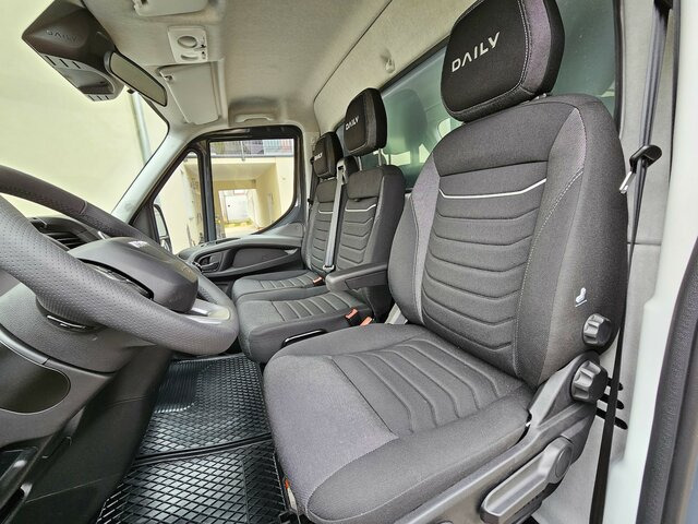 IVECO Daily 35S18 3.0 Pritsche Plane LBW Bär AHK ACC - 커튼 사이드 밴 : 사진 2 IVECO Daily 35S18 3.0 Pritsche Plane LBW Bär AHK ACC - 커튼 사이드 밴 : 사진 2