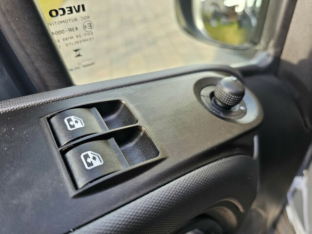IVECO Daily 35S18HA8V DOKA Snoeks Mixto Hi-Matic 16m³ - 패널 밴, 콤비 밴 : 사진 2 IVECO Daily 35S18HA8V DOKA Snoeks Mixto Hi-Matic 16m³ - 패널 밴, 콤비 밴 : 사진 2