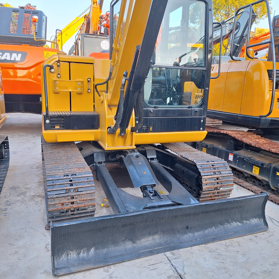 CAT 305.5E2 Excavator - 크롤러 굴삭기 : 사진 5 CAT 305.5E2 Excavator - 크롤러 굴삭기 : 사진 5