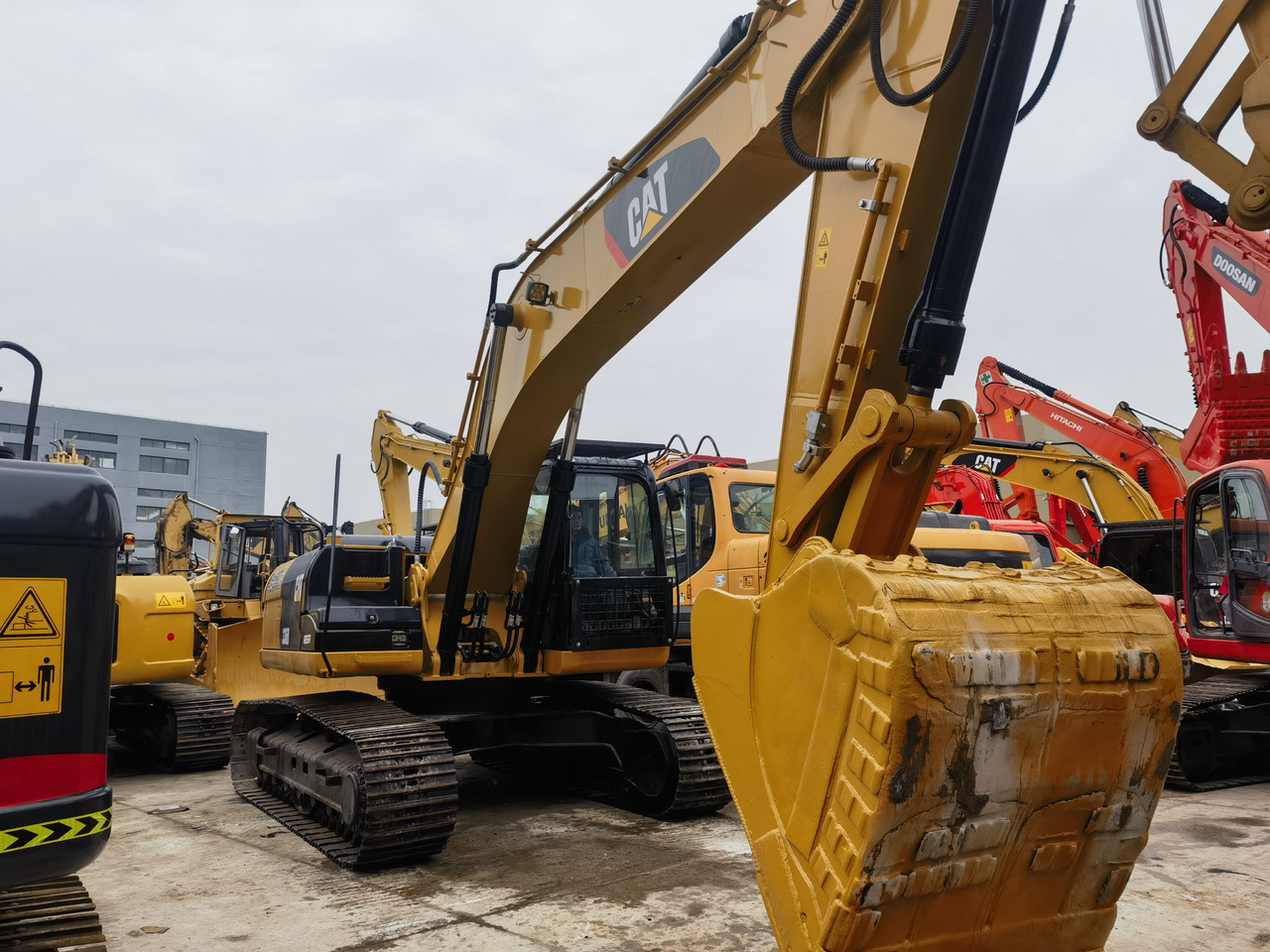 CATERPILLAR 336 D - 크롤러 굴삭기 : 사진 3 CATERPILLAR 336 D - 크롤러 굴삭기 : 사진 3