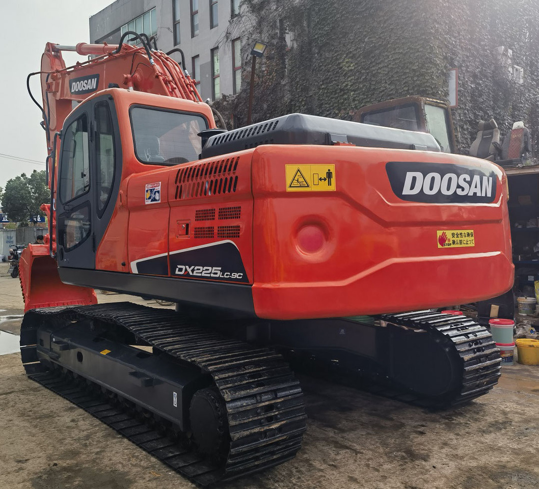 DOOSAN Doosan DX225LC-9c Crawler excavator - 크롤러 굴삭기 : 사진 2 DOOSAN Doosan DX225LC-9c Crawler excavator - 크롤러 굴삭기 : 사진 2